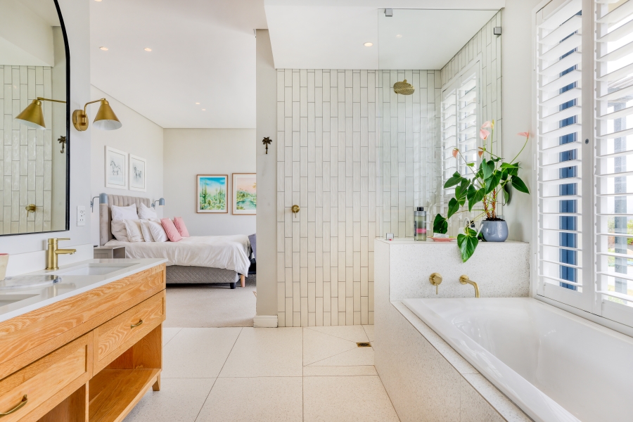 4 Bedroom Property for Sale in Stonehurst Mountain Estate Western Cape